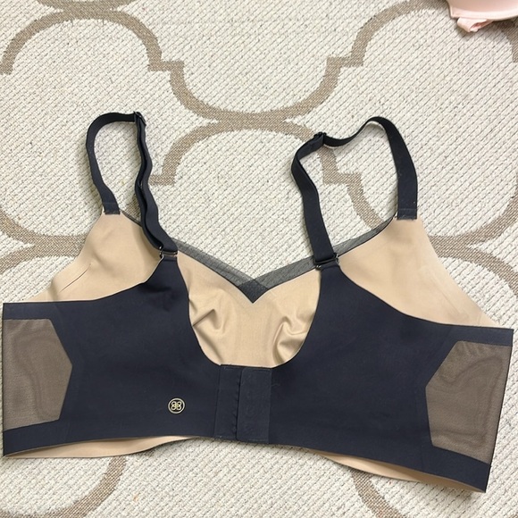 Honeylove Black mesh CrossOver Bra, wireless Bra with Adjustable Straps size 1X - Picture 5 of 14